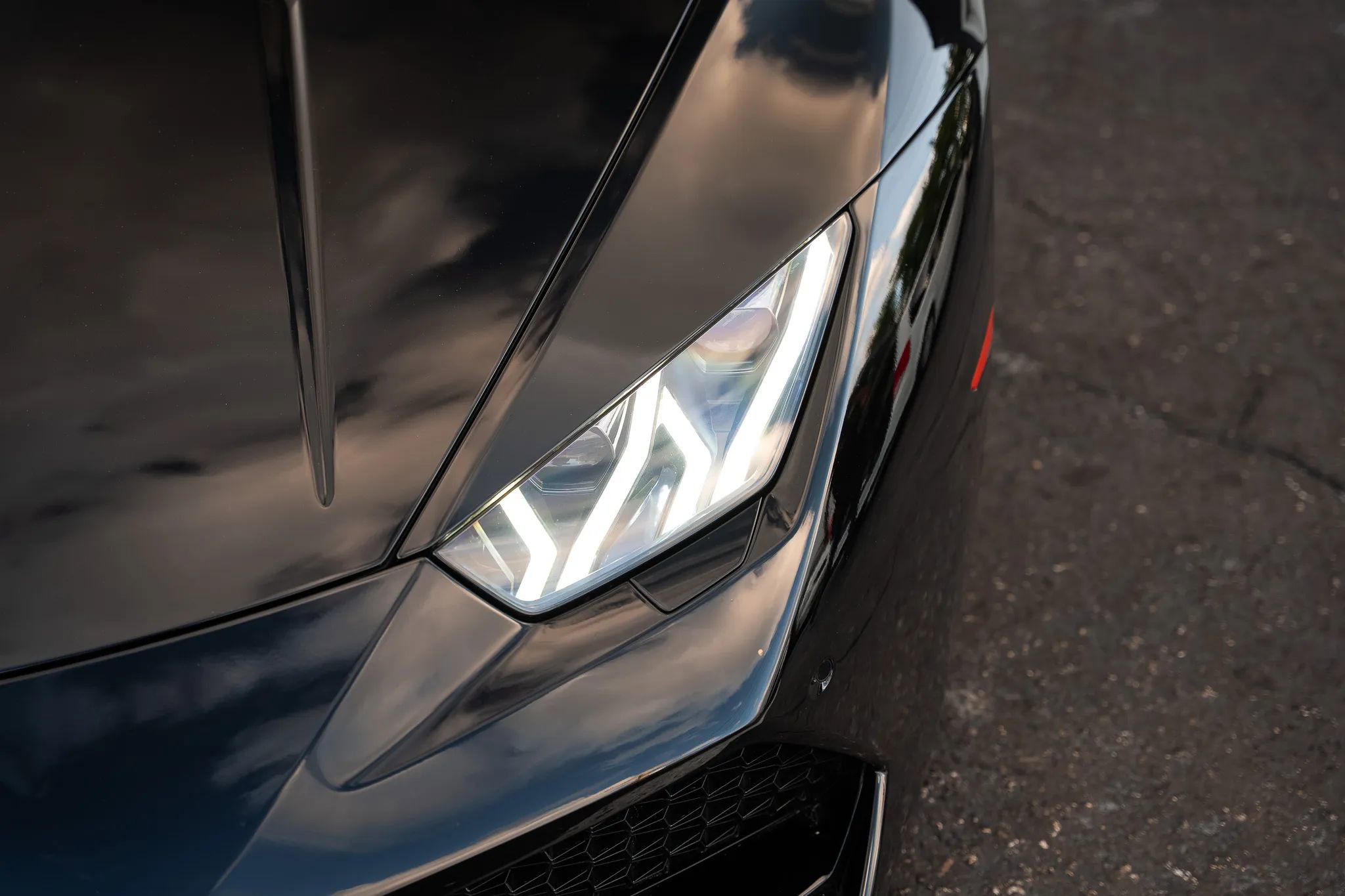 Used 2015 Lamborghini Huracan LP 610-4 AWD/4WD image 22