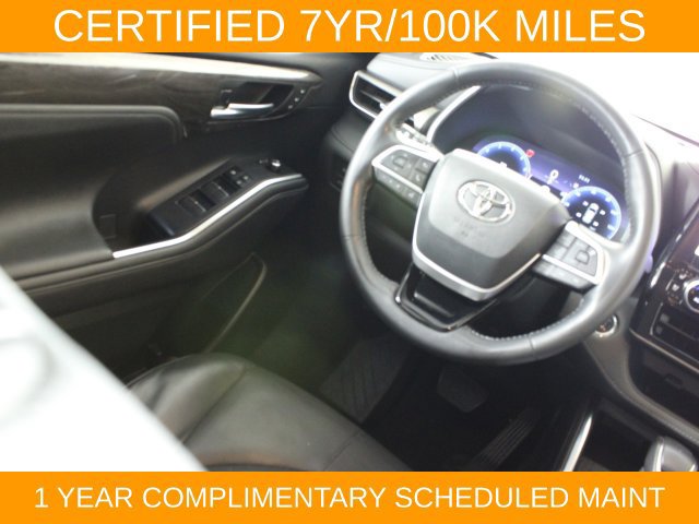 Used 2023 Toyota Highlander Limited FWD image 18