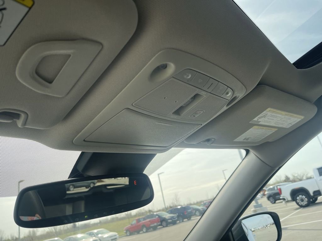 Used 2017 Nissan Rogue SL w/ SL Premium Package image 21