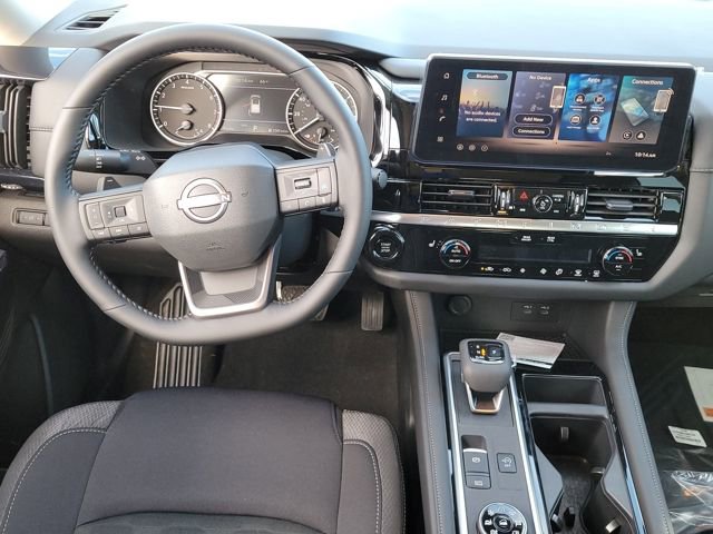 New 2026 Nissan Pathfinder SV image 9