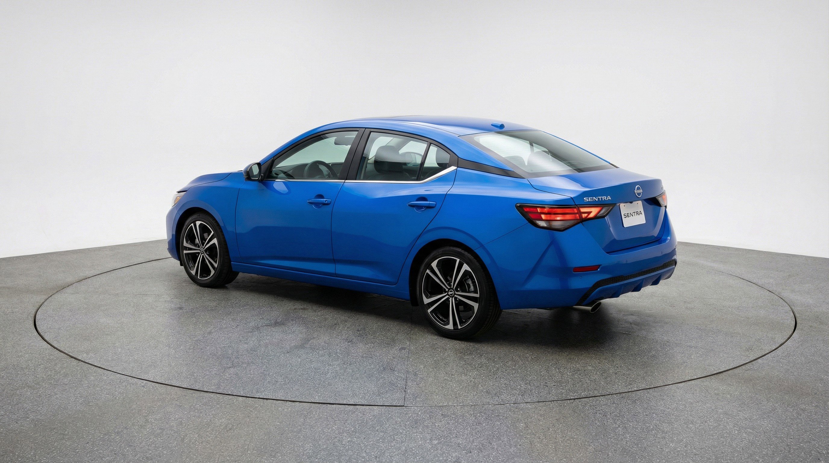 Used 2025 Nissan Sentra SV image 6