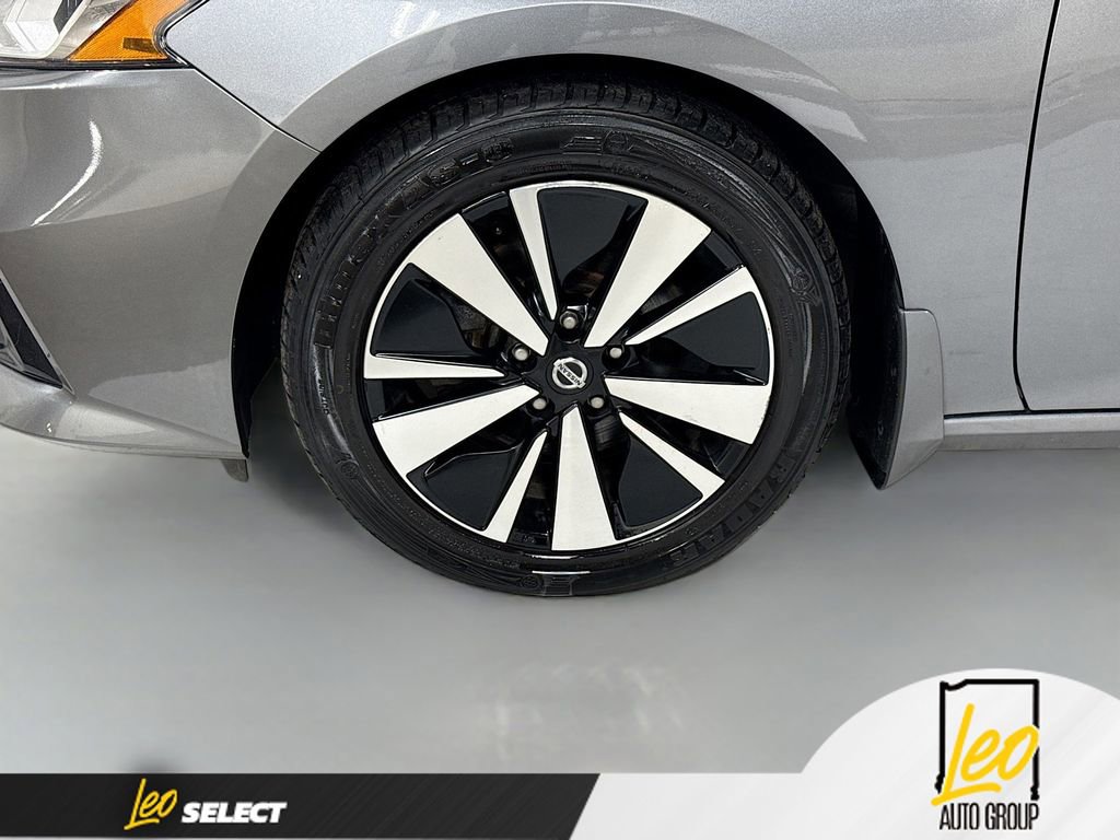 Used 2020 Nissan Altima 2.5 SV FWD image 30