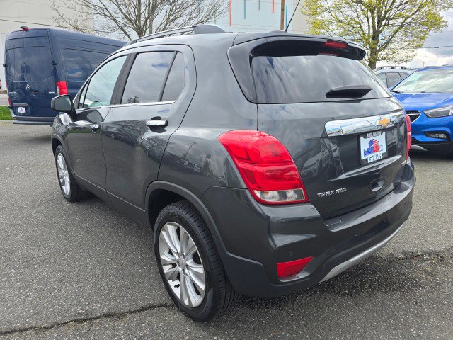 Used 2017 Chevrolet Trax Premier w/ Driver Confidence II Package AWD/4WD image 5