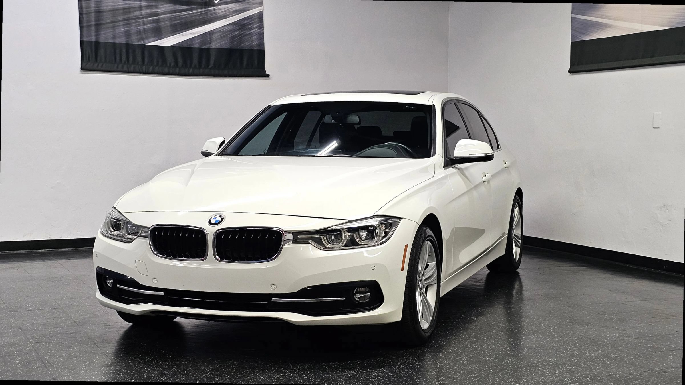 Used 2018 BMW 328d Sedan RWD image 4