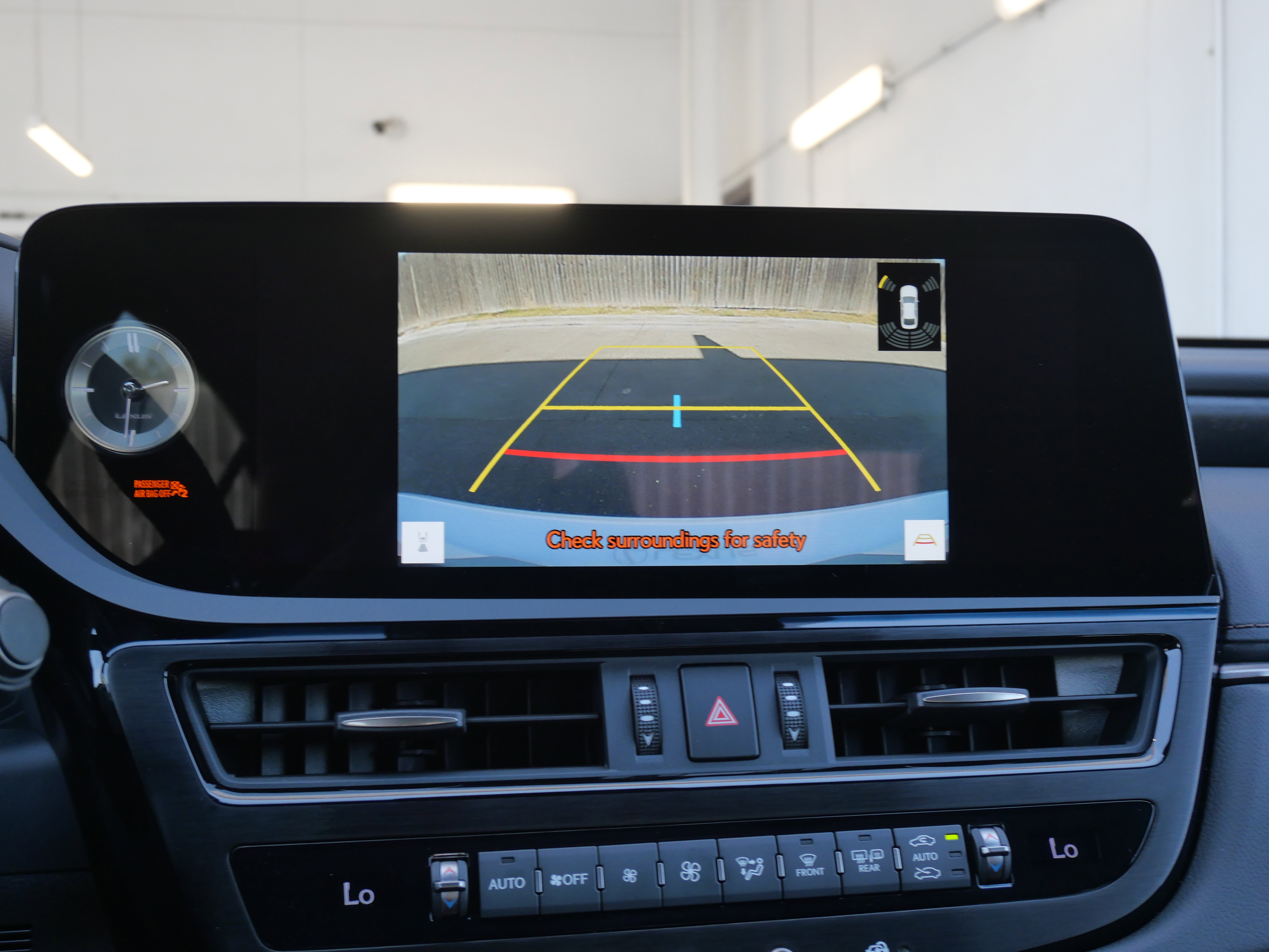 Used 2025 Lexus ES 350 w/ Premium Package image 26