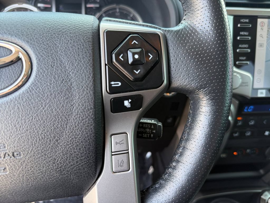 Used 2023 Toyota 4Runner Limited AWD/4WD image 23