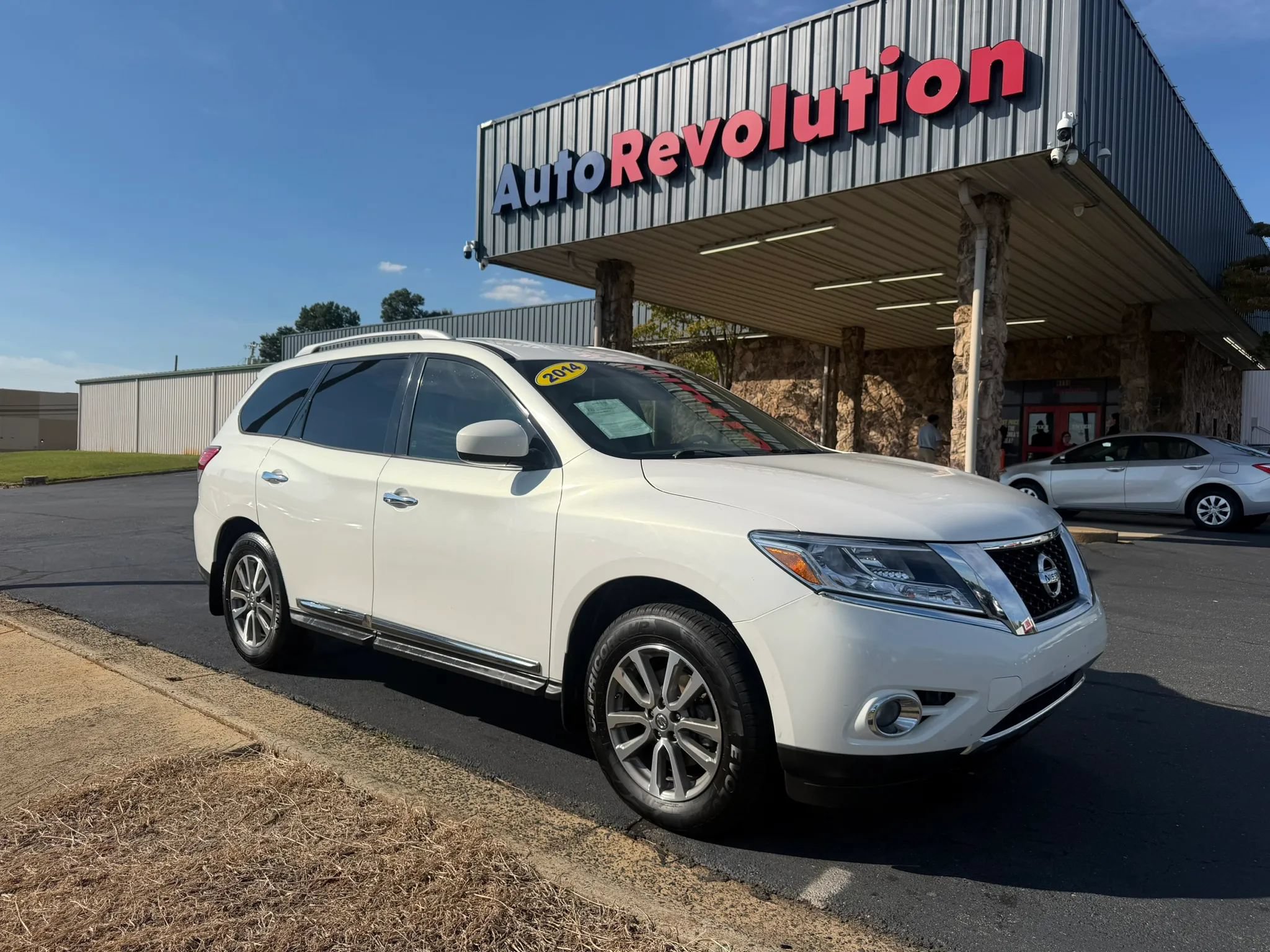 Used 2014 Nissan Pathfinder SL
