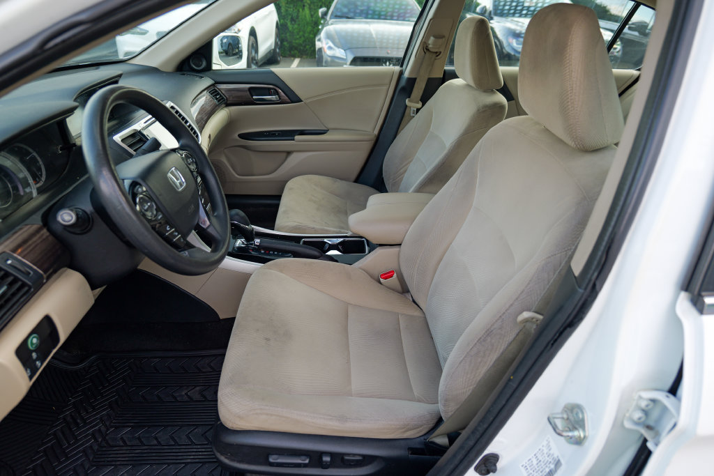 Used 2016 Honda Accord EX image 21