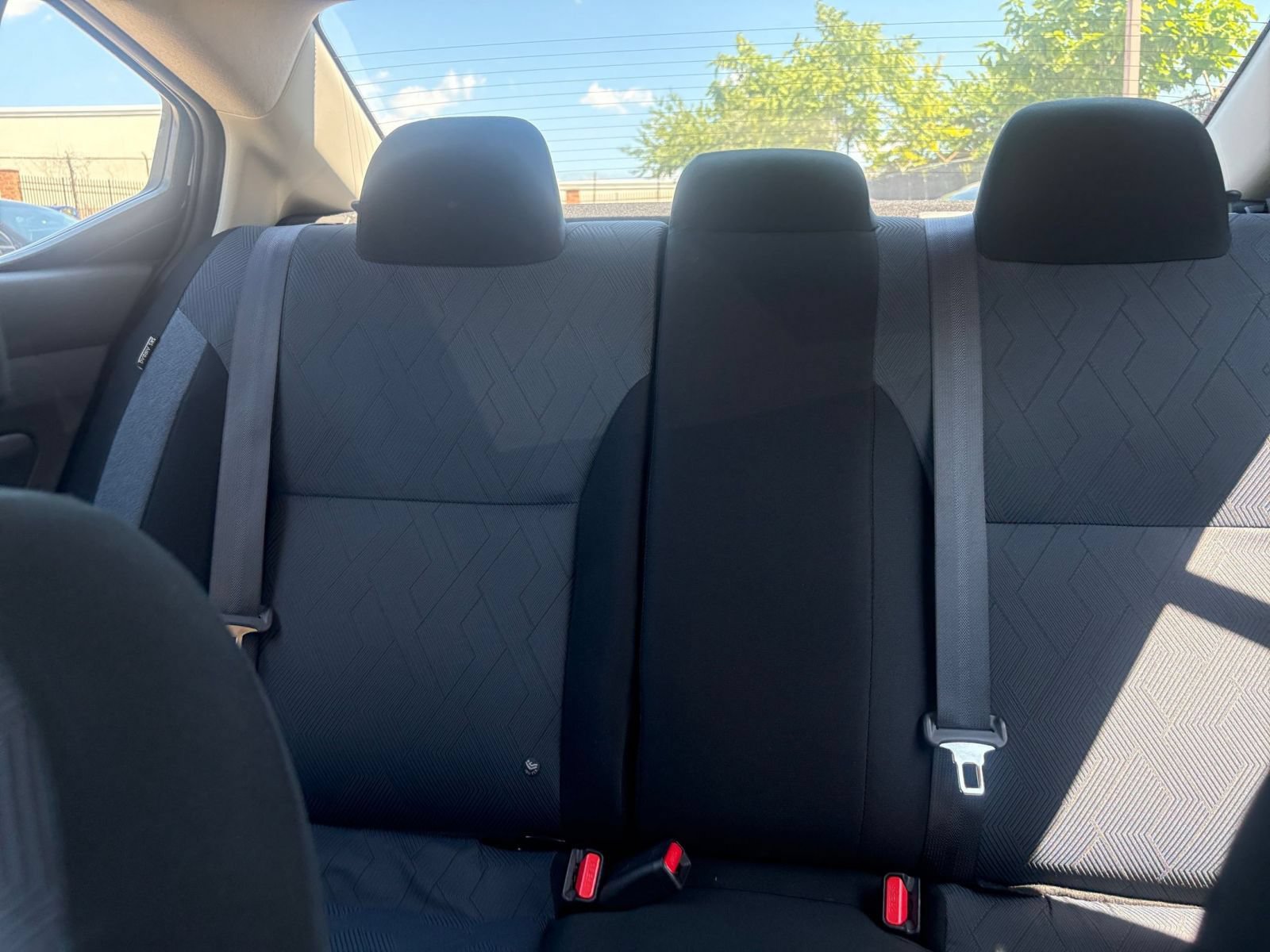 Used 2025 Nissan Versa SV FWD image 33