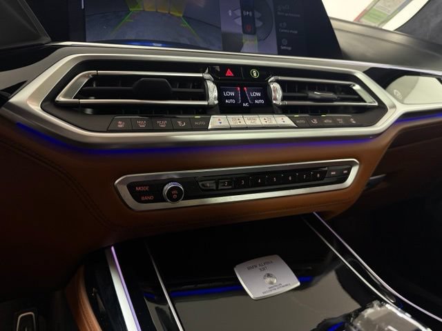 Used 2022 BMW ALPINA XB7 AWD/4WD image 24