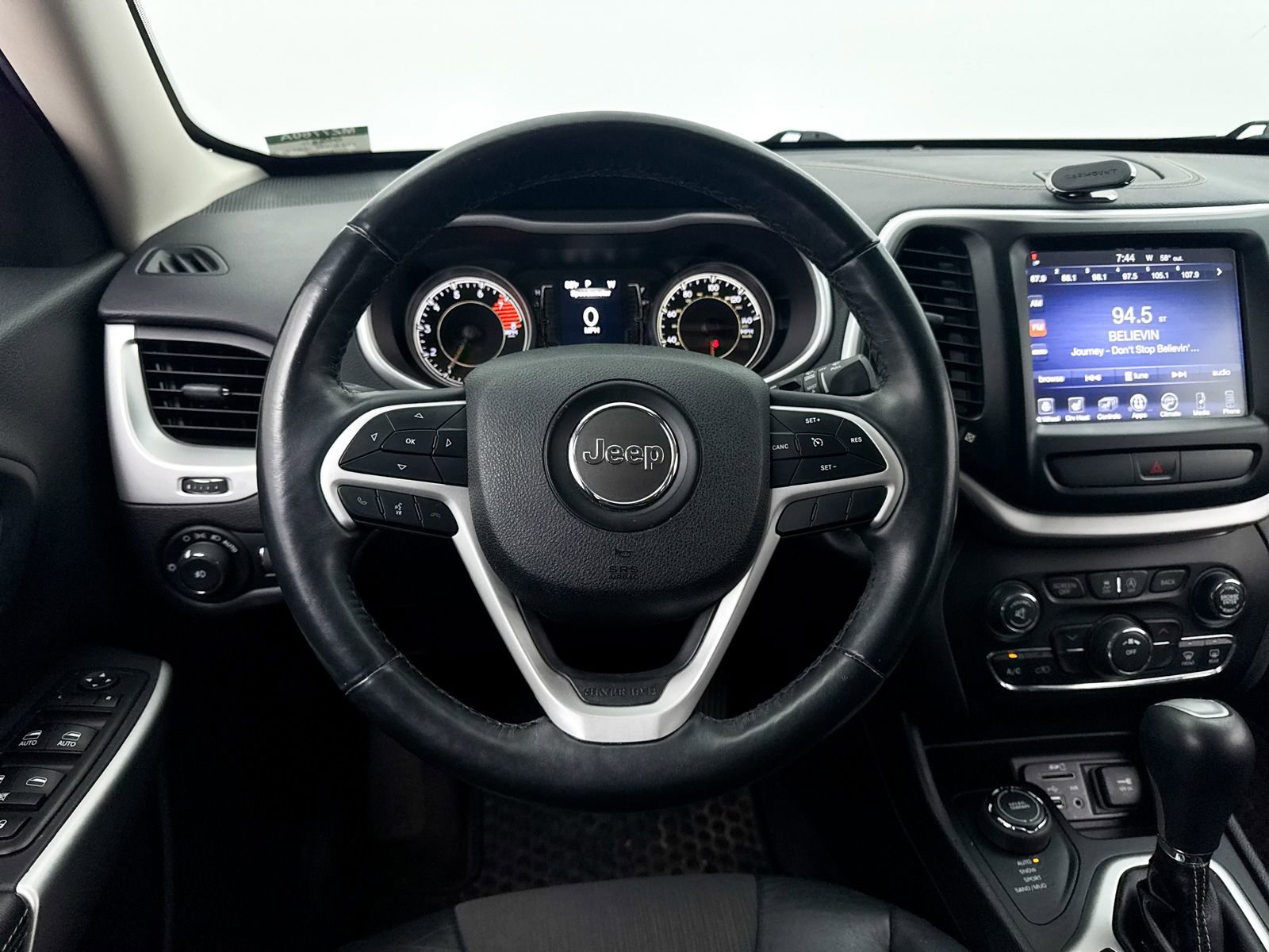 Used 2018 Jeep Cherokee Latitude Plus w/ Cold Weather Group image 29