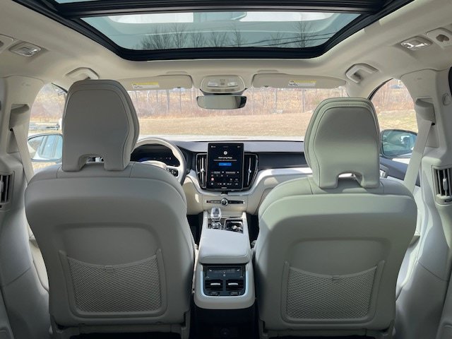 New 2026 Volvo XC60 B5 Ultra w/ Protection Package Premier AWD/4WD image 8