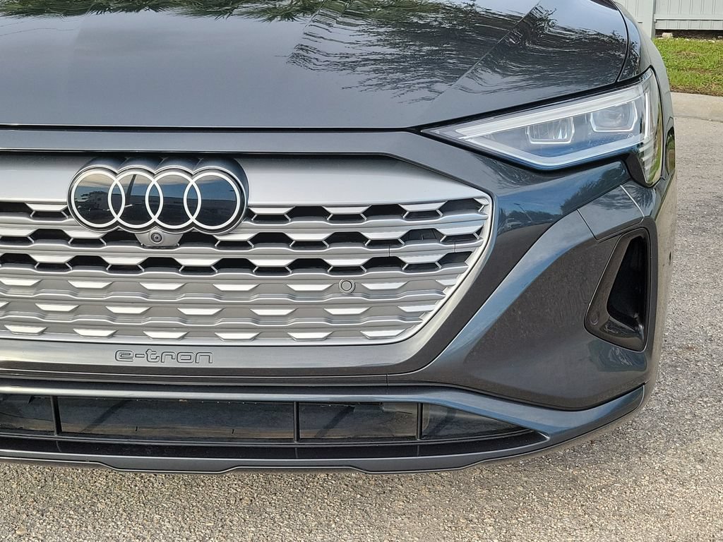 Certified 2024 Audi Q8 e-tron Premium Plus AWD/4WD image 10