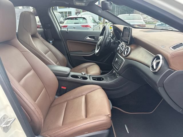 Used 2017 Mercedes-Benz GLA 250 4MATIC image 9