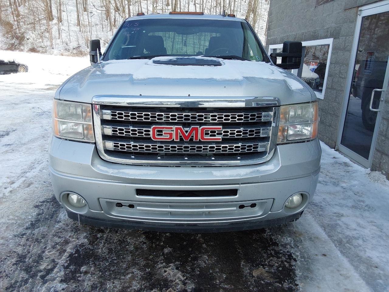 Used 2014 GMC Sierra 2500 SLT w/ SLT Convenience Package image 7