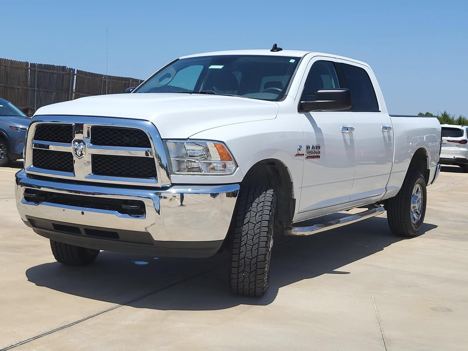 Used 2017 RAM 2500 SLT AWD/4WD image 2