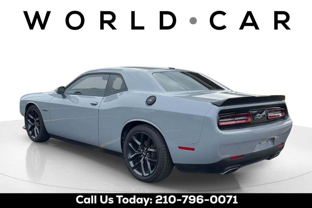 Used 2022 Dodge Challenger R/T w/ Blacktop Package RWD image 5
