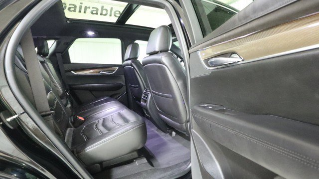 Used 2017 Cadillac XT5 Platinum w/ Driver Assist Package image 11
