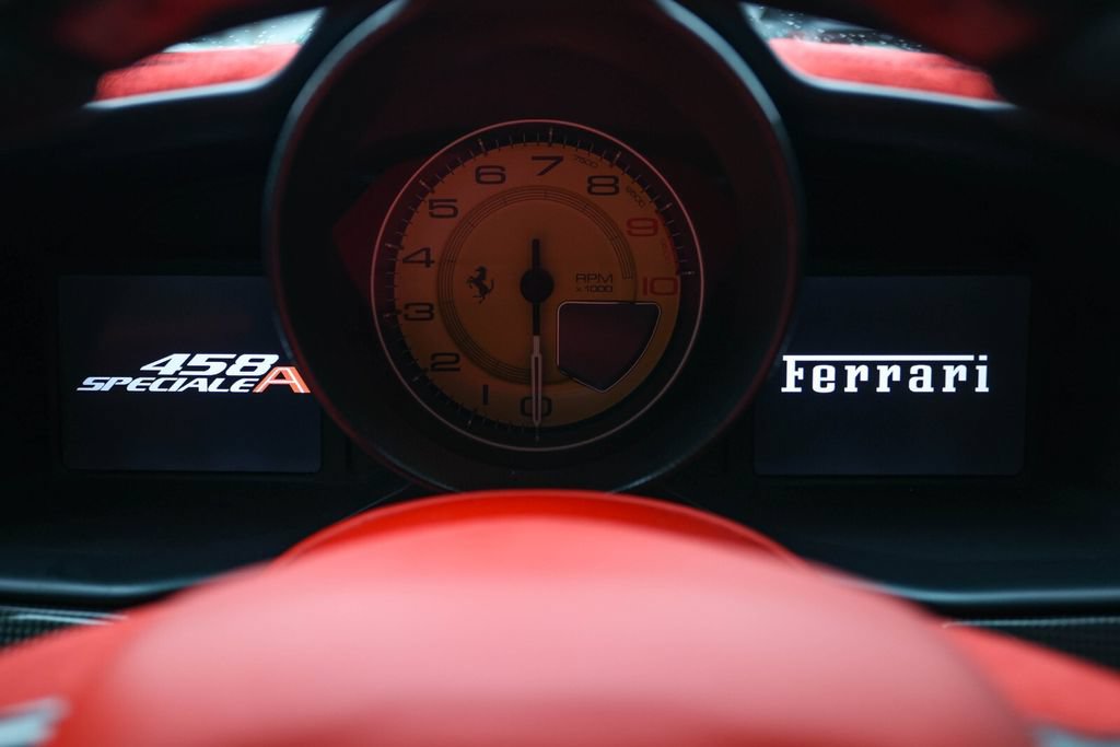 Used 2015 Ferrari 458 Speciale A RWD image 57