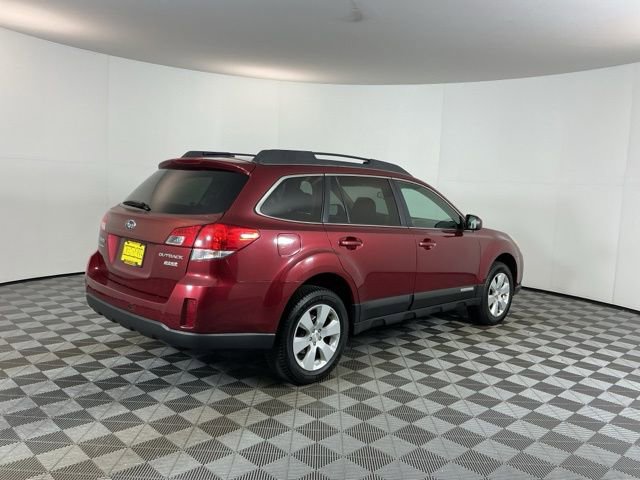 Used 2012 Subaru Outback 2.5i Premium w/ All-Weather Pkg AWD/4WD image 5