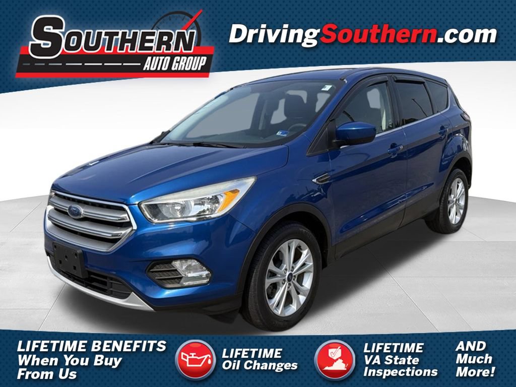 Used 2017 Ford Escape SE FWD image 1