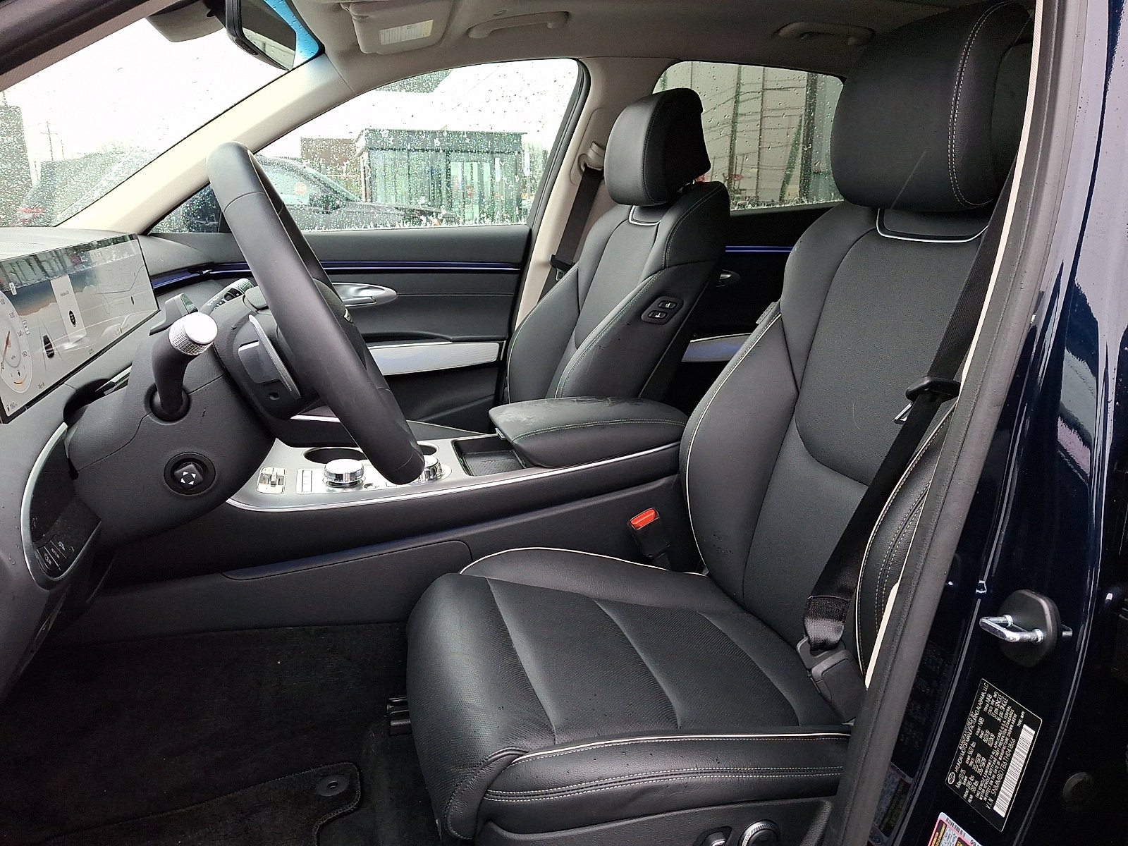 Certified 2026 Genesis GV70 2.5T Advanced image 13