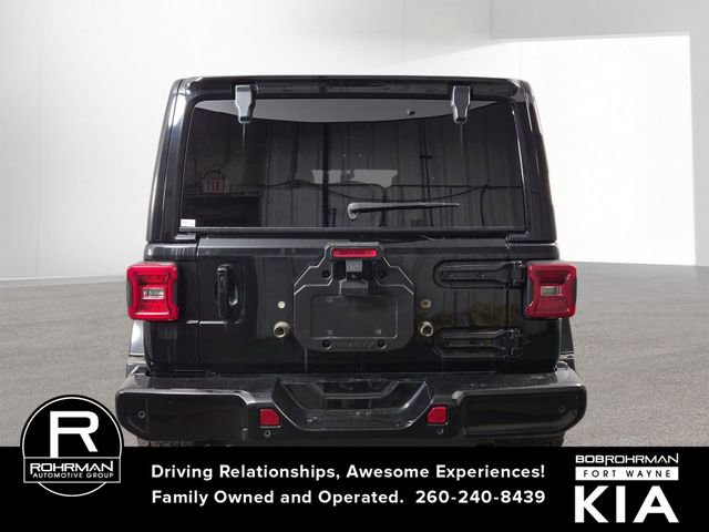Used 2021 Jeep Wrangler Unlimited Sahara image 9