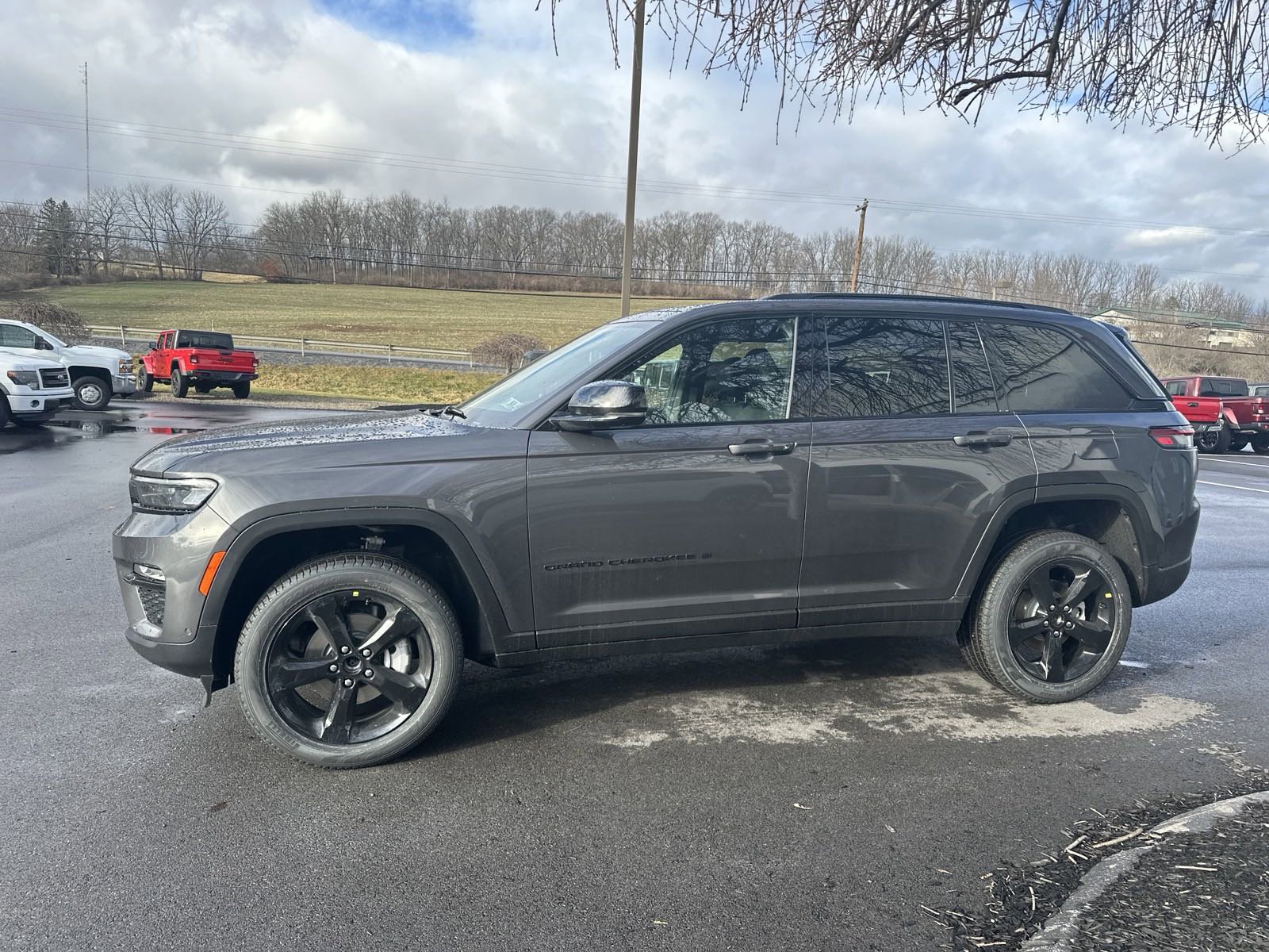 New 2025 Jeep Grand Cherokee Limited w/ Luxury Tech Group II AWD/4WD image 7