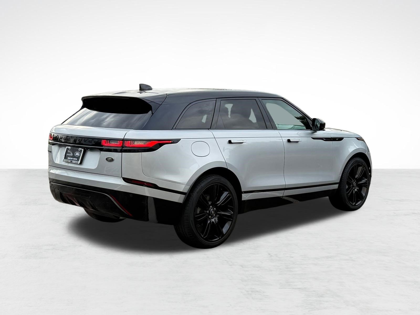 Certified 2023 Land Rover Range Rover Velar R-Dynamic S image 9