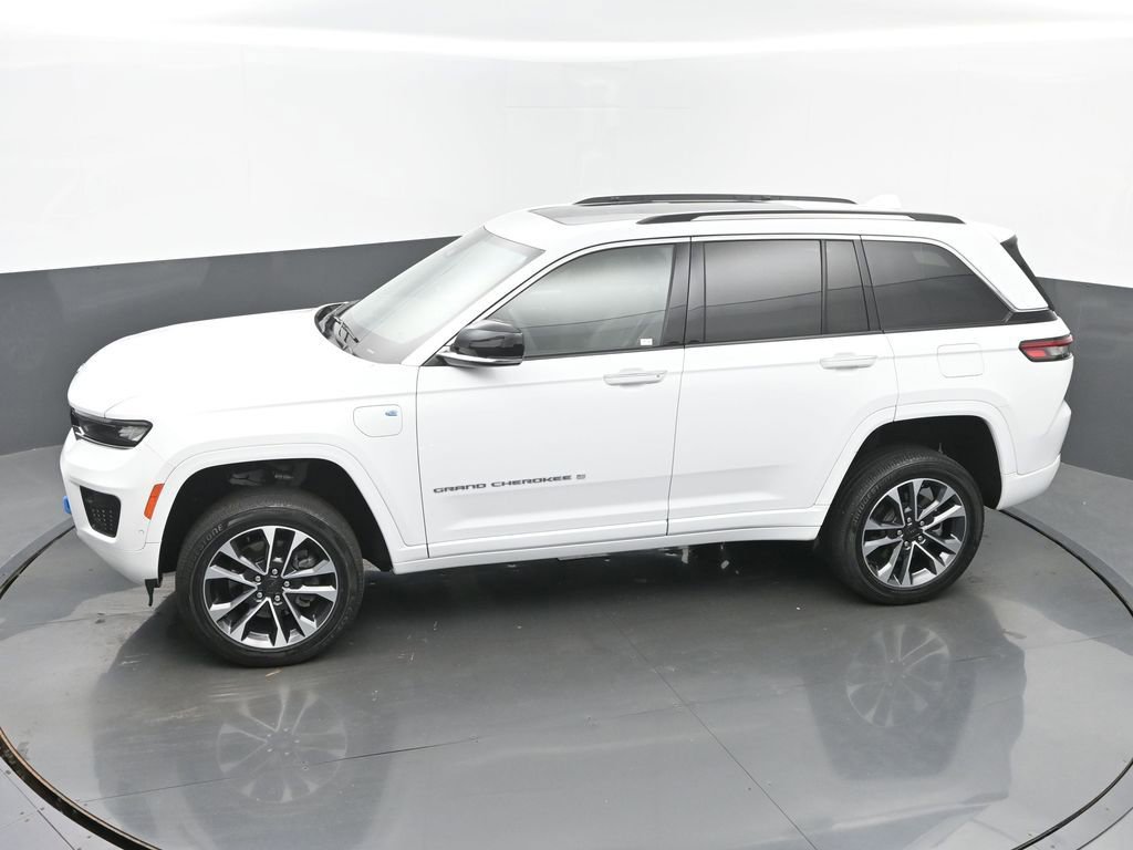 Used 2022 Jeep Grand Cherokee Overland image 44