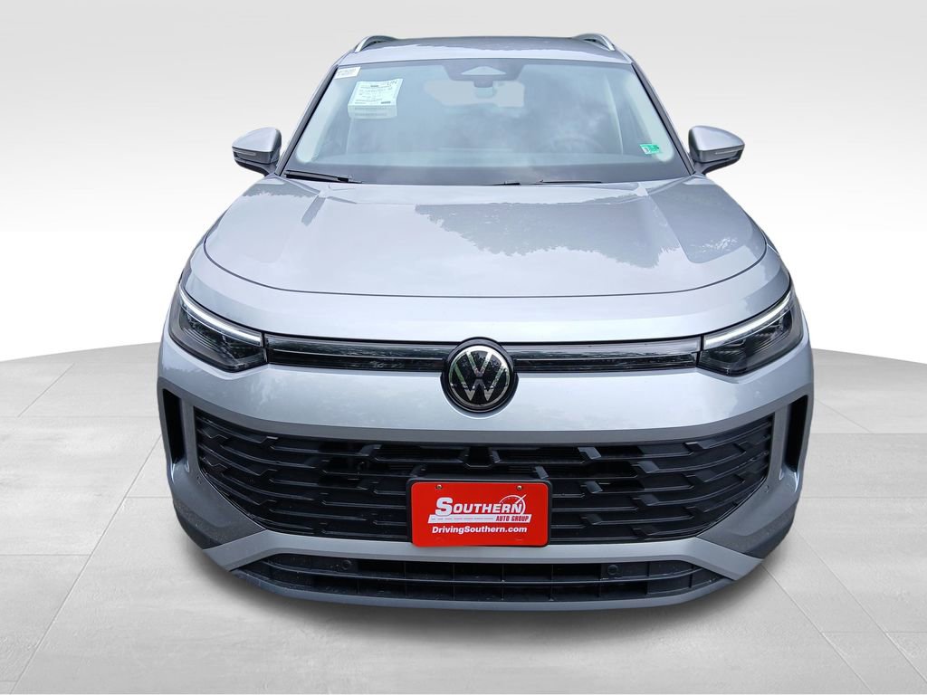 New 2025 Volkswagen Tiguan S image 8