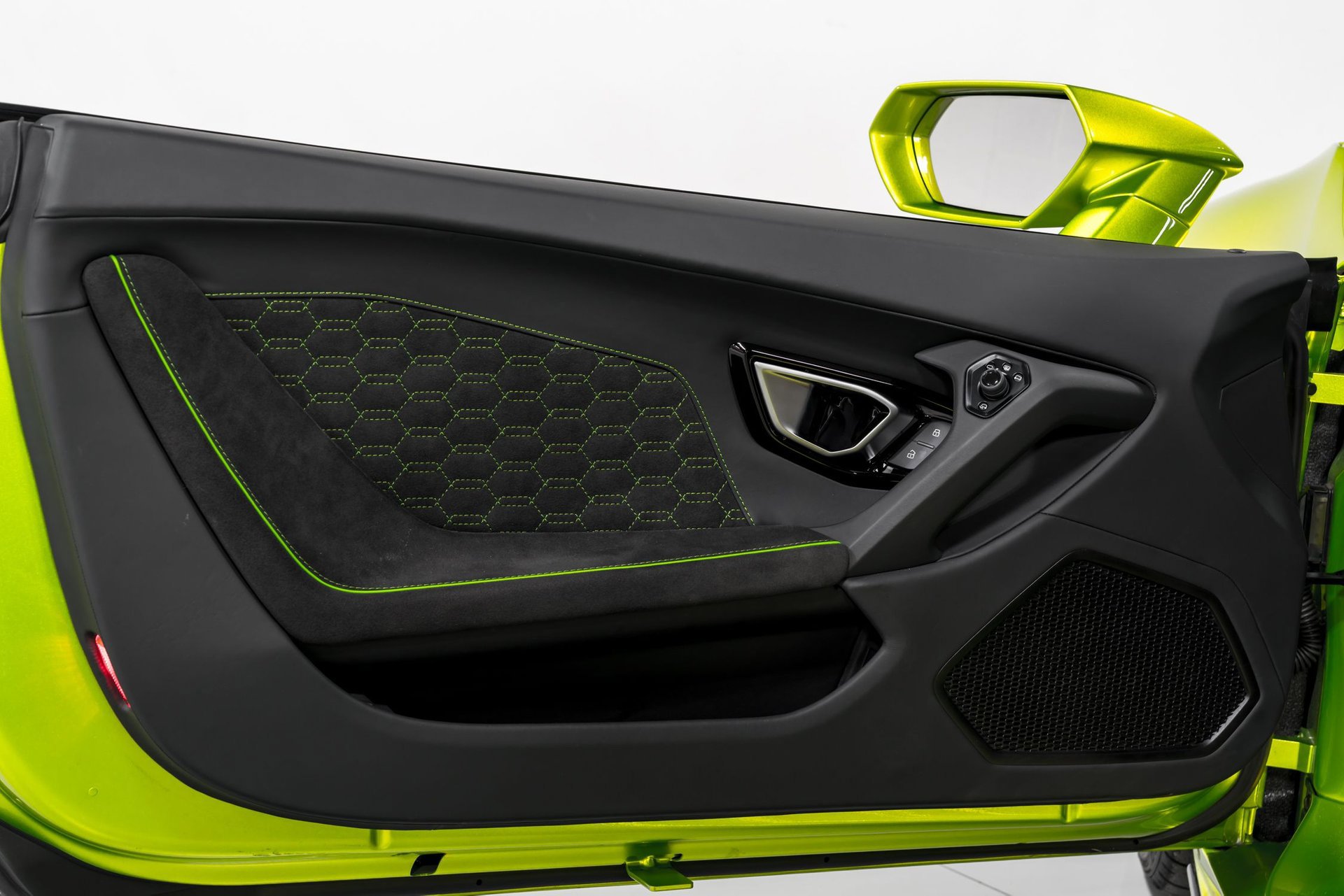 Used 2023 Lamborghini Huracan EVO image 9