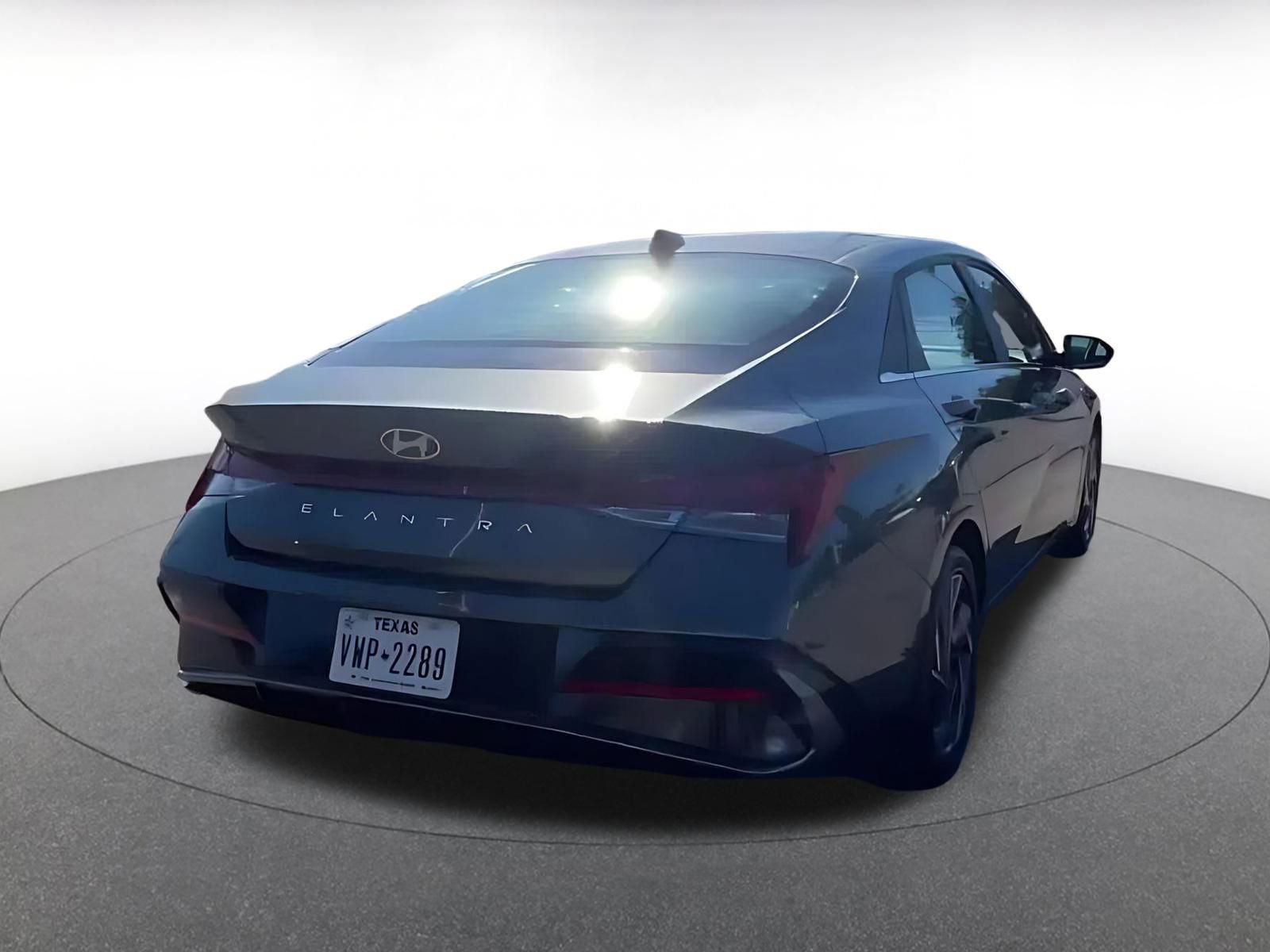 Used 2025 Hyundai Elantra SEL image 14