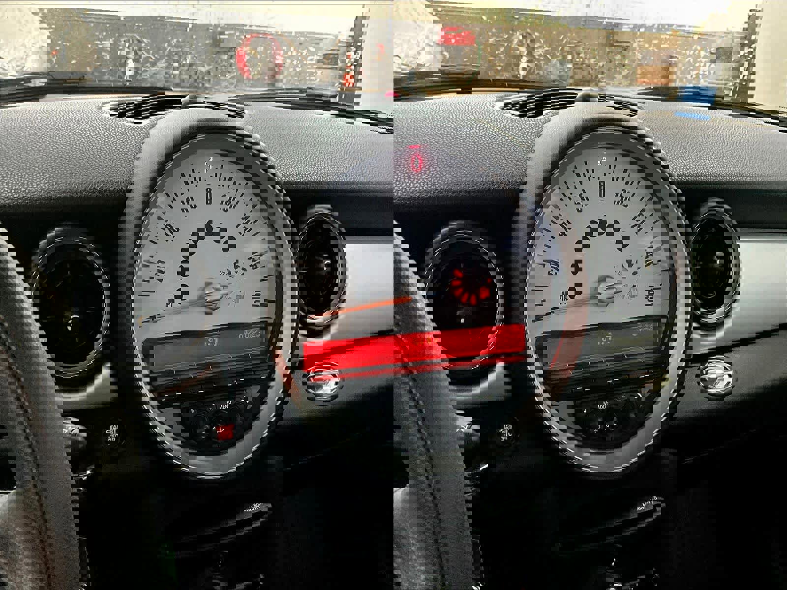 Used 2013 MINI Cooper Hardtop image 32