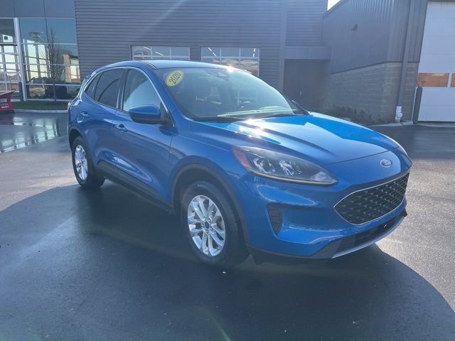 Used 2020 Ford Escape SE image 3