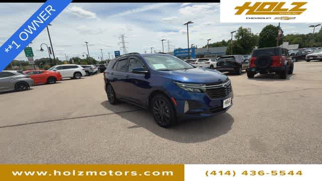 Certified 2023 Chevrolet Equinox RS w/ RS Leather Package AWD/4WD image 2