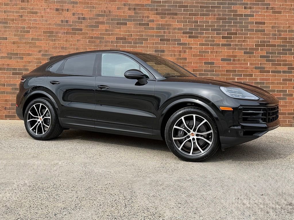 New 2026 Porsche Cayenne Coupe image 9