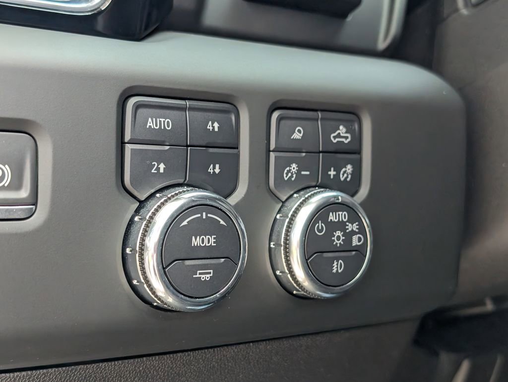 Used 2024 GMC Sierra 2500 Denali w/ Denali Reserve Package AWD/4WD image 33