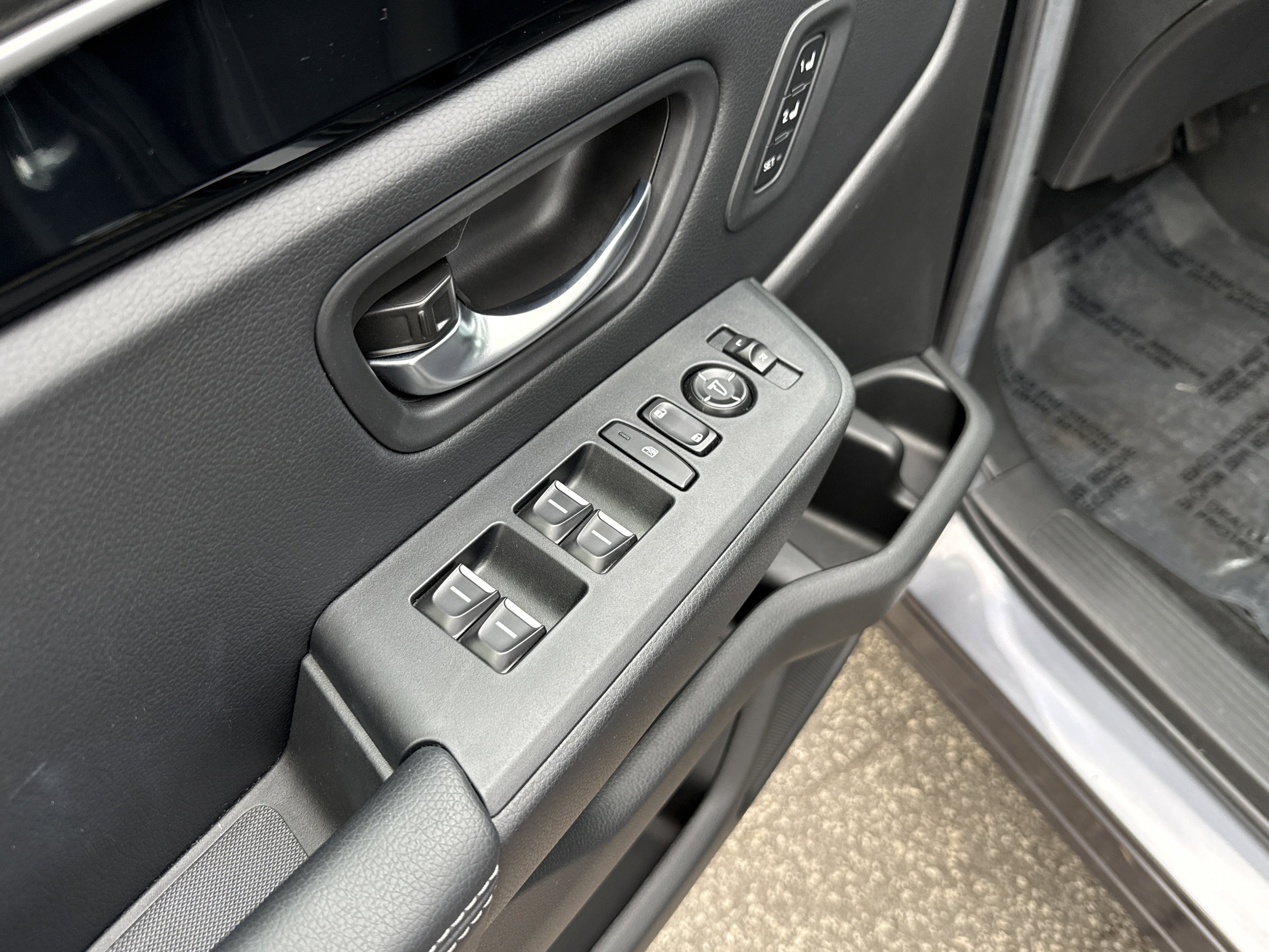 Used 2025 Honda Pilot EX-L image 15