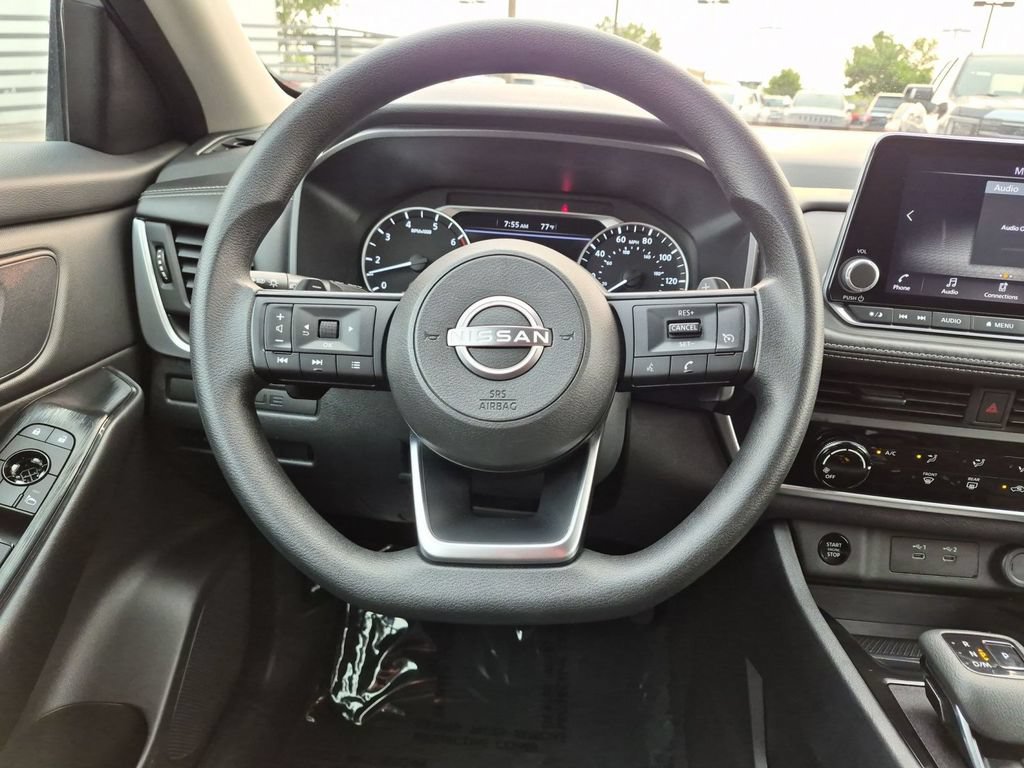 Used 2024 Nissan Rogue S AWD/4WD image 14