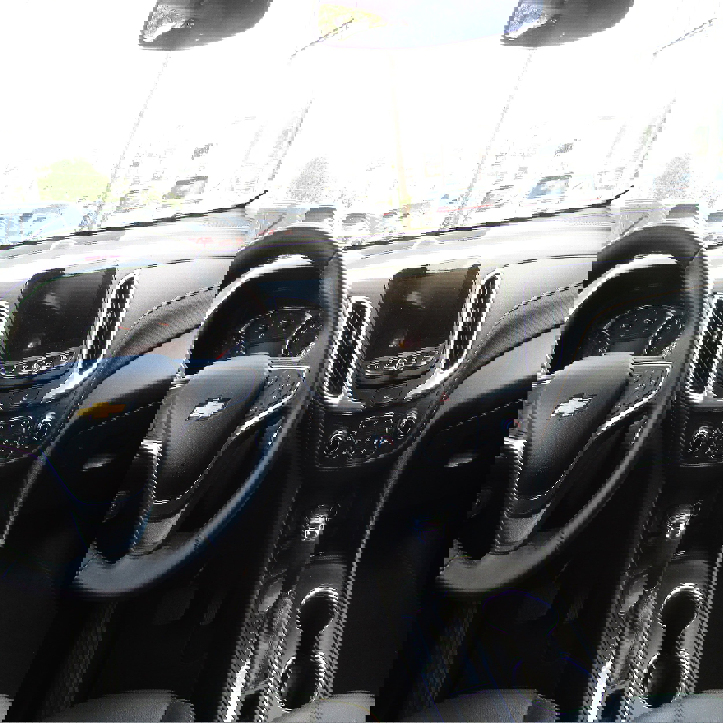 Used 2018 Chevrolet Equinox Premier image 7