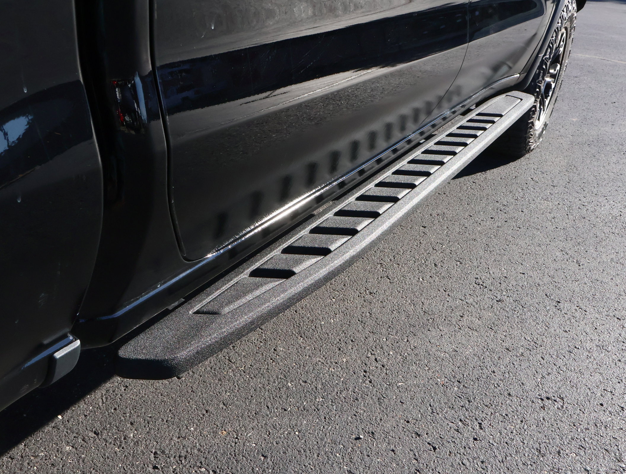 Certified 2024 Chevrolet Silverado 1500 ZR2 w/ Technology Package image 29