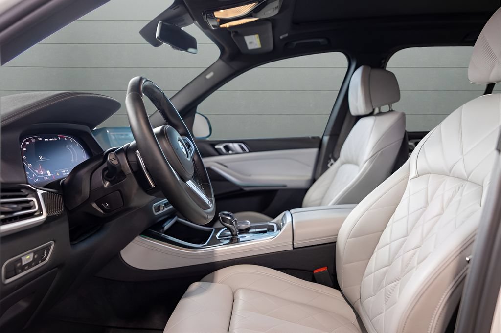 Used 2023 BMW X5 M50i w/ Executive Package AWD/4WD image 39
