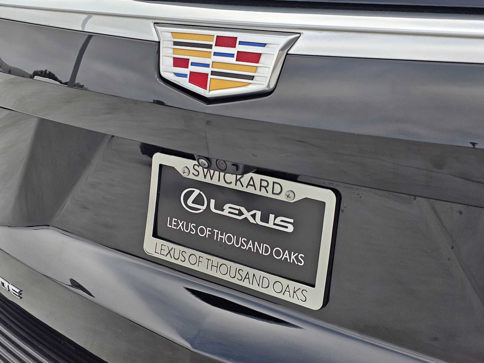 Used 2024 Cadillac Escalade ESV Premium Luxury Platinum AWD/4WD image 15