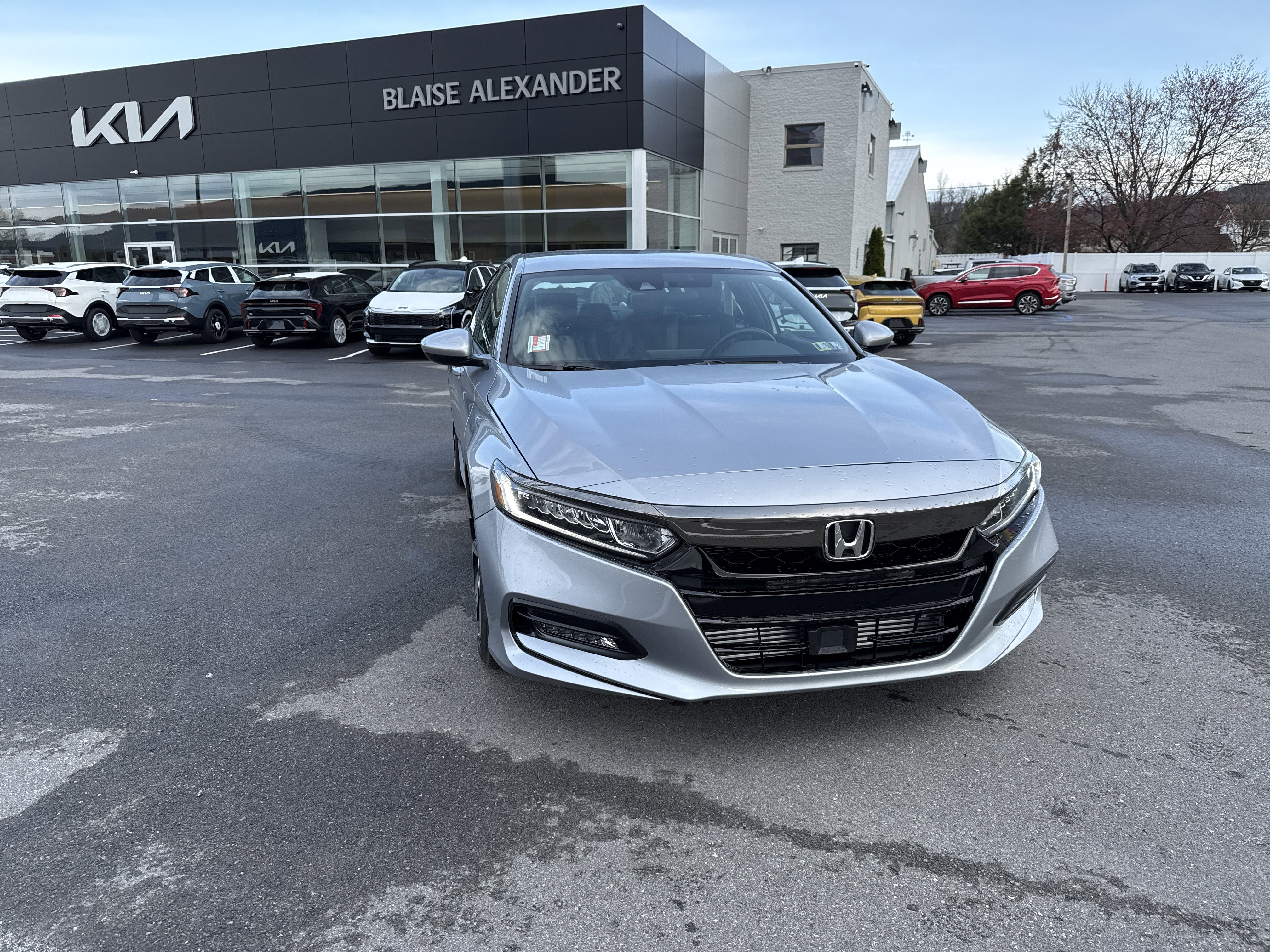Used 2018 Honda Accord Sport image 1