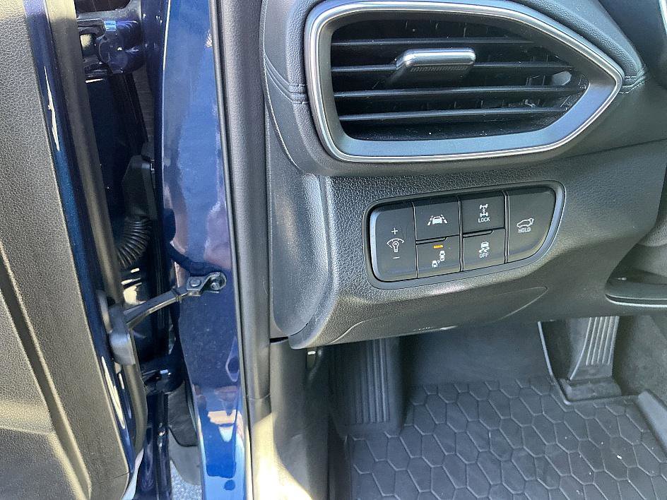 Used 2020 Hyundai Santa Fe SEL w/ Convenience Package image 13