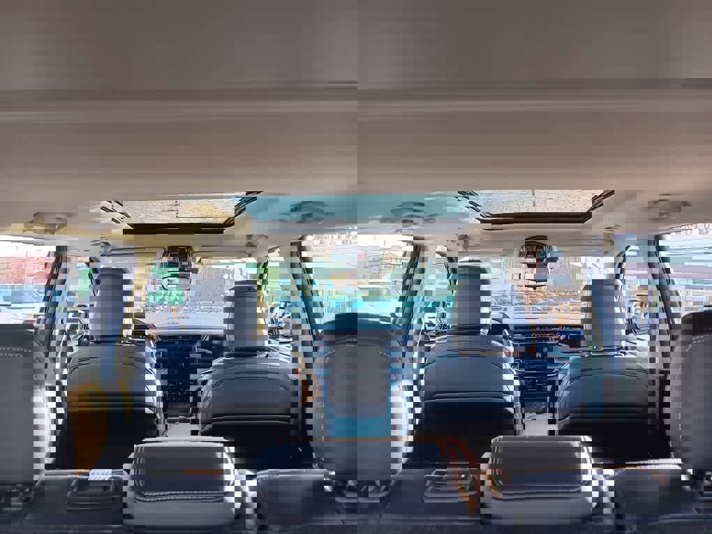 Used 2023 Jeep Grand Cherokee 4WD 4xe image 16