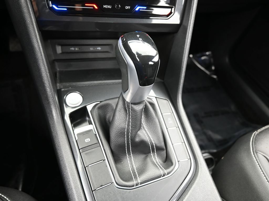 Used 2023 Volkswagen Tiguan SE image 27
