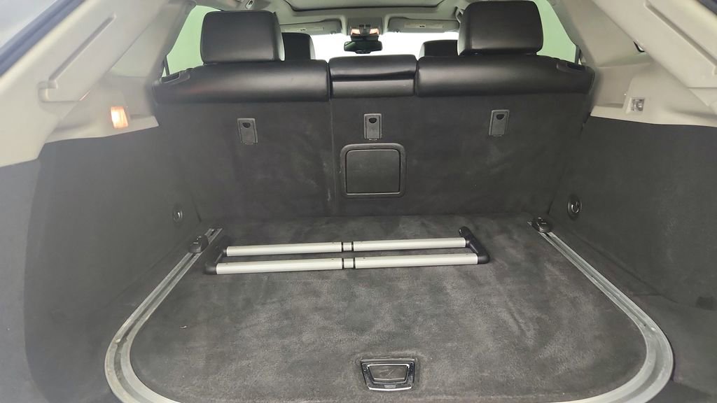 Used 2012 Cadillac SRX Luxury image 28