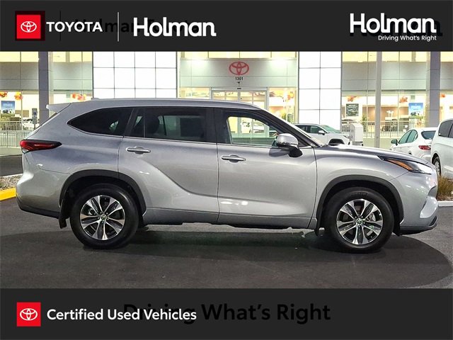 Certified 2024 Toyota Highlander XLE video 1